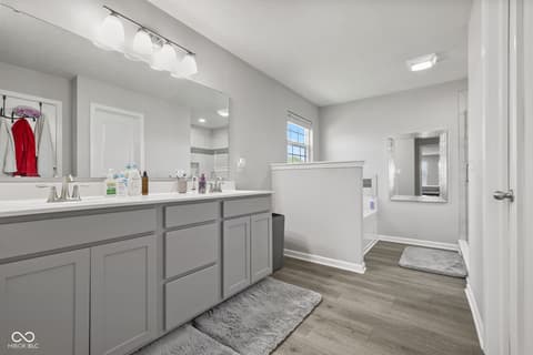 Photo of 9133 Thames Drive, Avon, IN