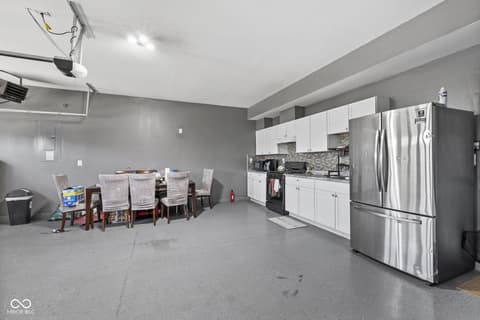 Photo of 9133 Thames Drive, Avon, IN