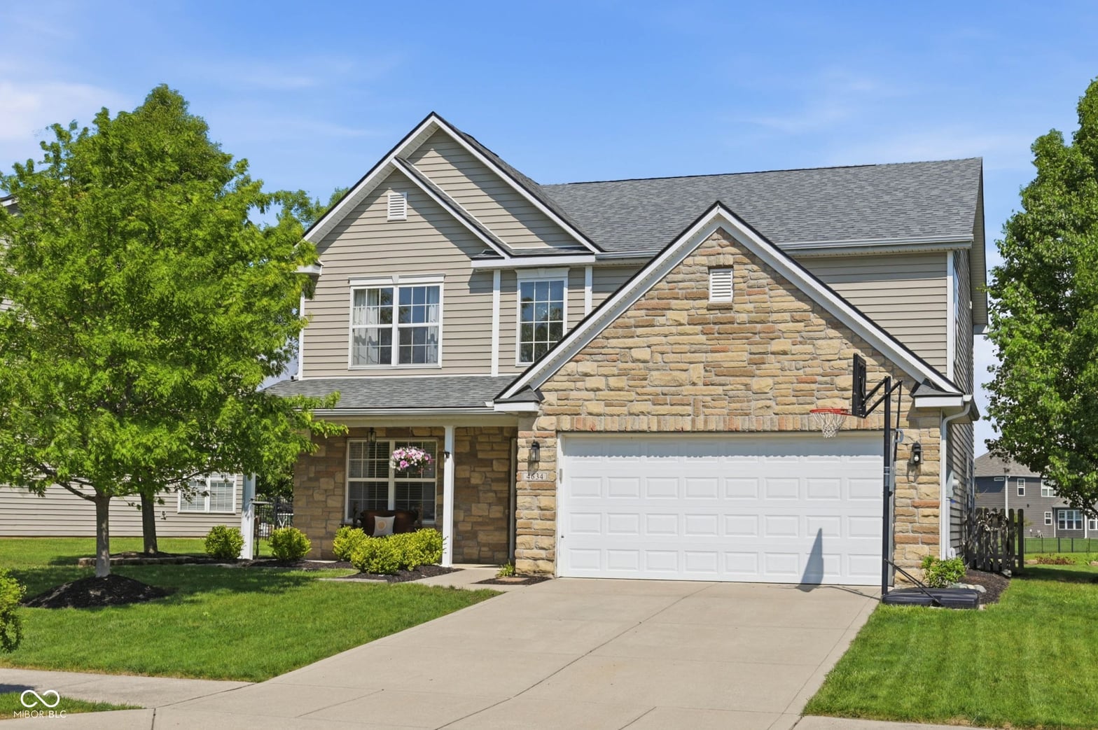 Photo of 4634 Amesbury Place, Westfield, IN