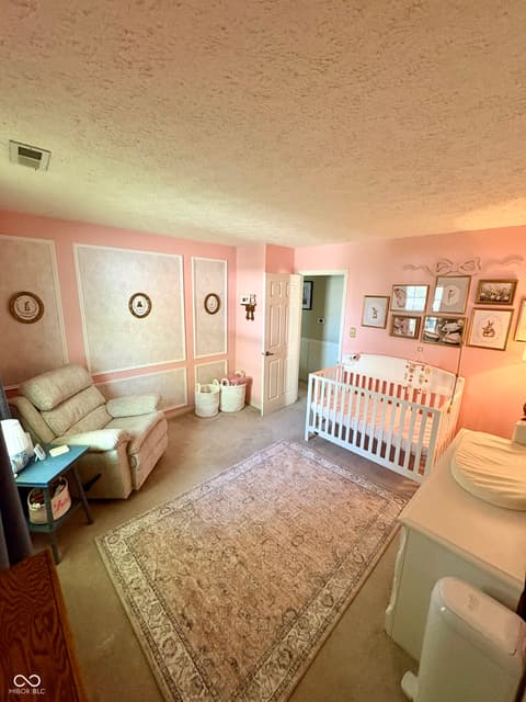 Photo of 1059 Lake Drive E, Brownsburg, IN