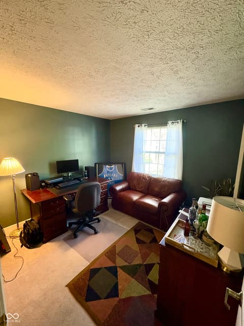 Photo of 1059 Lake Drive E, Brownsburg, IN