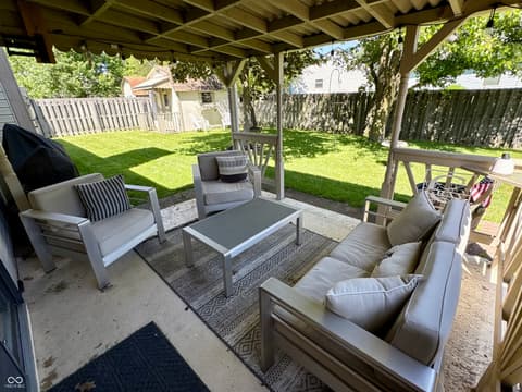 Photo of 1059 Lake Drive E, Brownsburg, IN