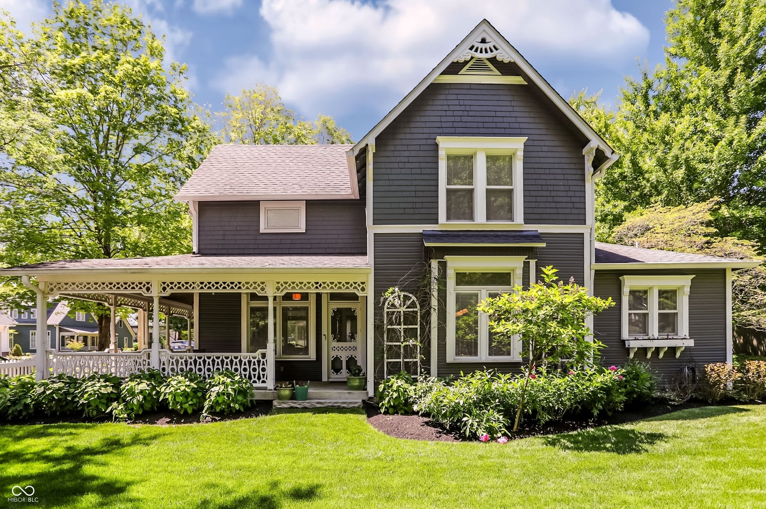 Photo of 420 W Pine Street, Zionsville, IN