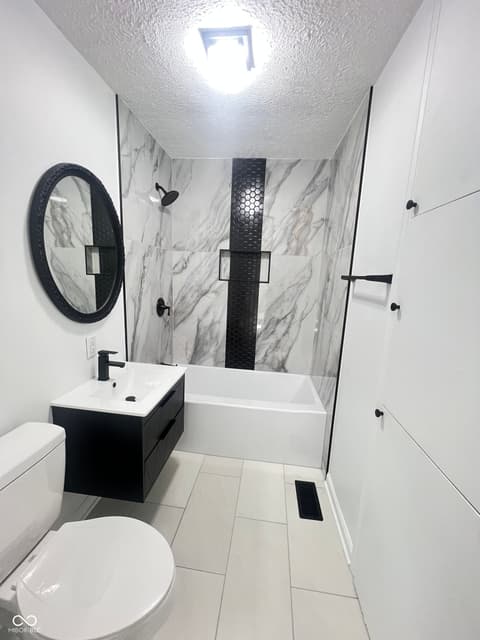 Photo of 330 N Harbison Avenue, Indianapolis, IN