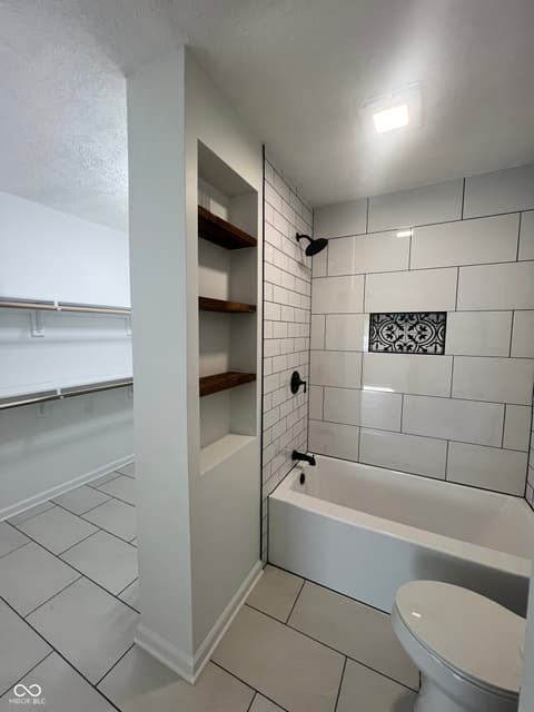 Photo of 330 N Harbison Avenue, Indianapolis, IN
