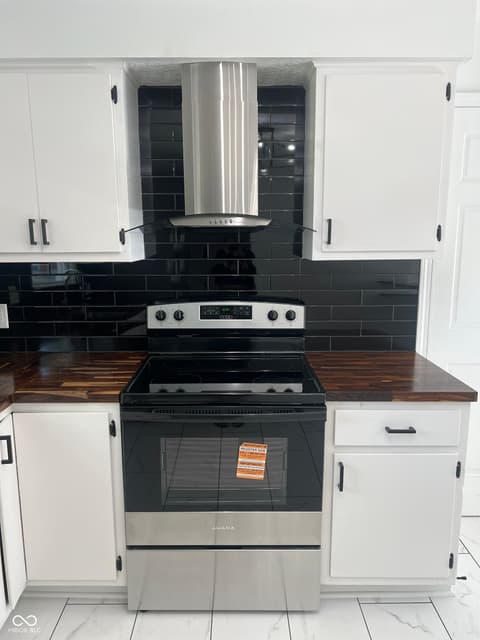 Photo of 330 N Harbison Avenue, Indianapolis, IN