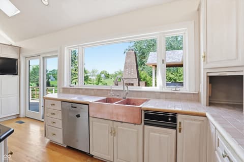 Photo of 13500 Six Points Road, Carmel, IN