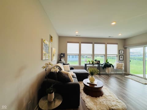 Living room at 11730 Harvester Circle S, Noblesville, IN