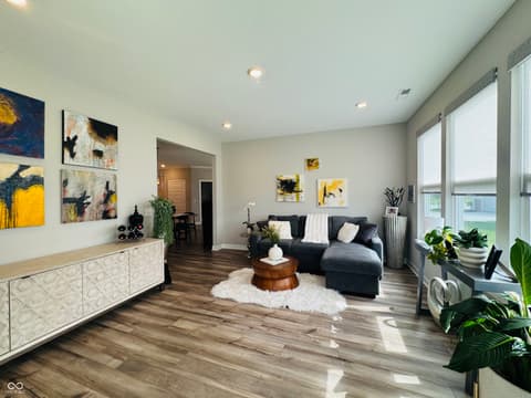 Living room at 11730 Harvester Circle S, Noblesville, IN
