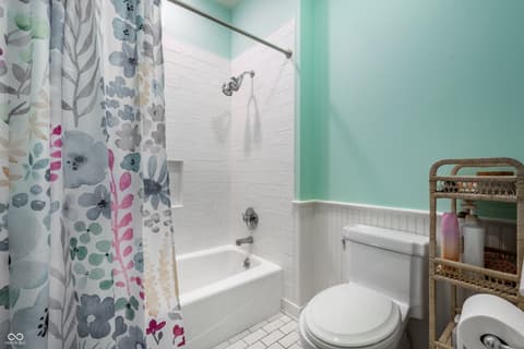 Photo of 25 Monahan Road, Zionsville, IN