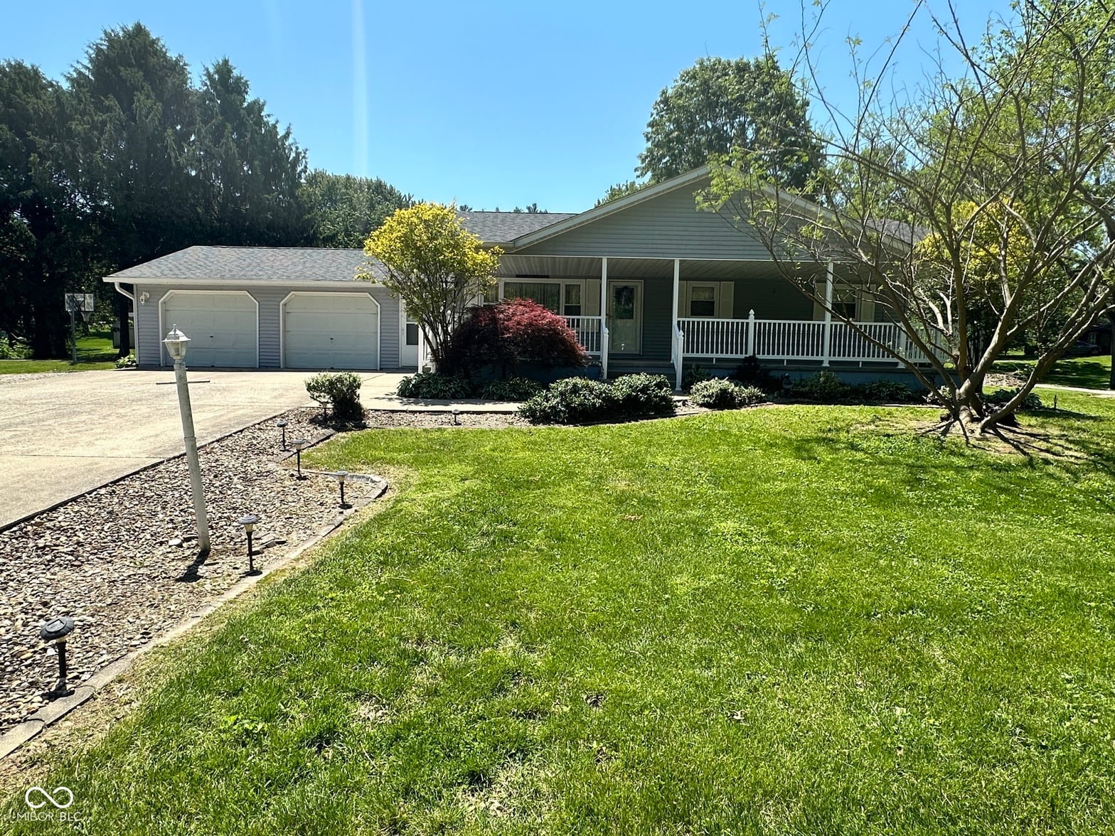 Photo of 4304 Newport Drive, Spencer, IN