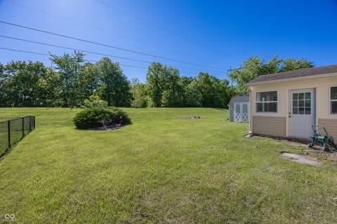 Yard at 1225 Dale Hollow Drive, Indianapolis, IN