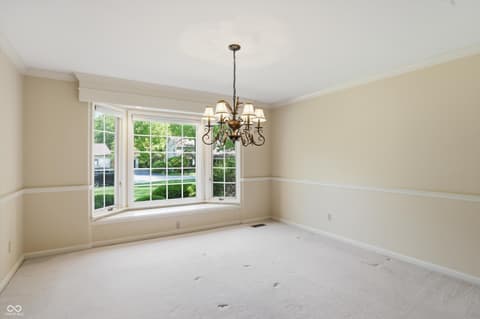 Photo of 625 Eagle Creek Circle, Zionsville, IN
