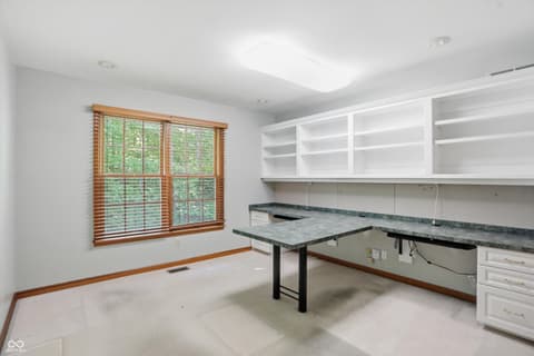 Photo of 625 Eagle Creek Circle, Zionsville, IN