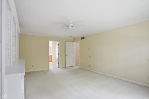 Photo of 625 Eagle Creek Circle, Zionsville, IN