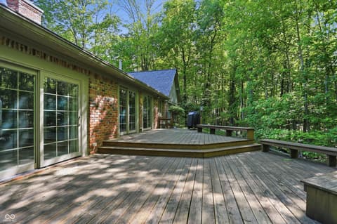 Photo of 625 Eagle Creek Circle, Zionsville, IN