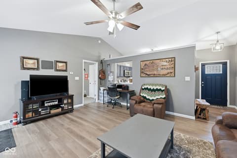 Living room at 906 Moonlight Court, Mooresville, IN