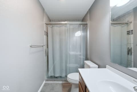 Bathroom at 906 Moonlight Court, Mooresville, IN