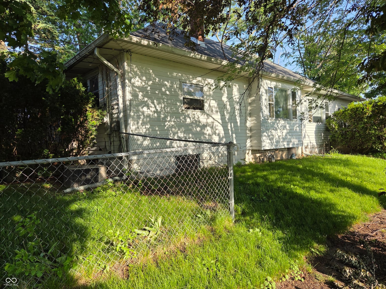 Front exterior at 501 Henry Street, Lebanon, IN
