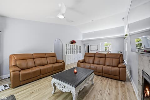 Photo of 6471 Hunters Green Place, Indianapolis, IN