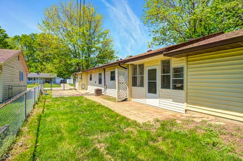 Photo of 423 W Janet Drive, Brownsburg, IN
