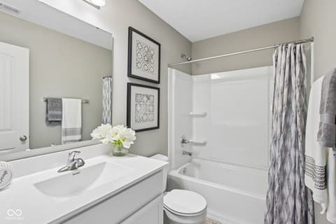 Photo of 1425 Bigleaf Drive, Sheridan, IN