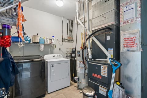 Laundry room at 875 Ventura Drive, Westfield, IN