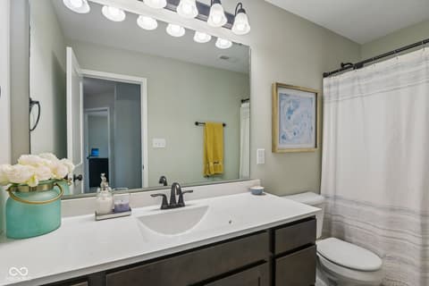 Photo of 875 Ventura Drive, Westfield, IN