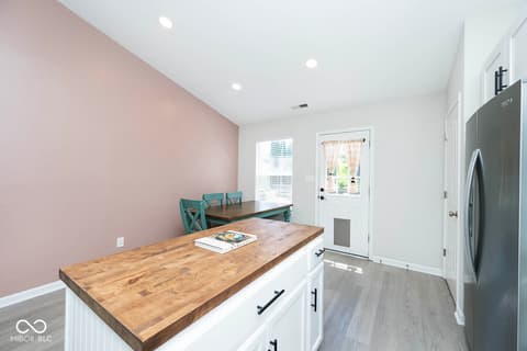 Photo of 12337 River Valley Drive, Fishers, IN