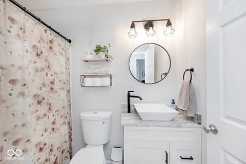 Photo of 12337 River Valley Drive, Fishers, IN