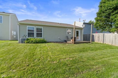Photo of 11913 Pronghorn Circle, Noblesville, IN