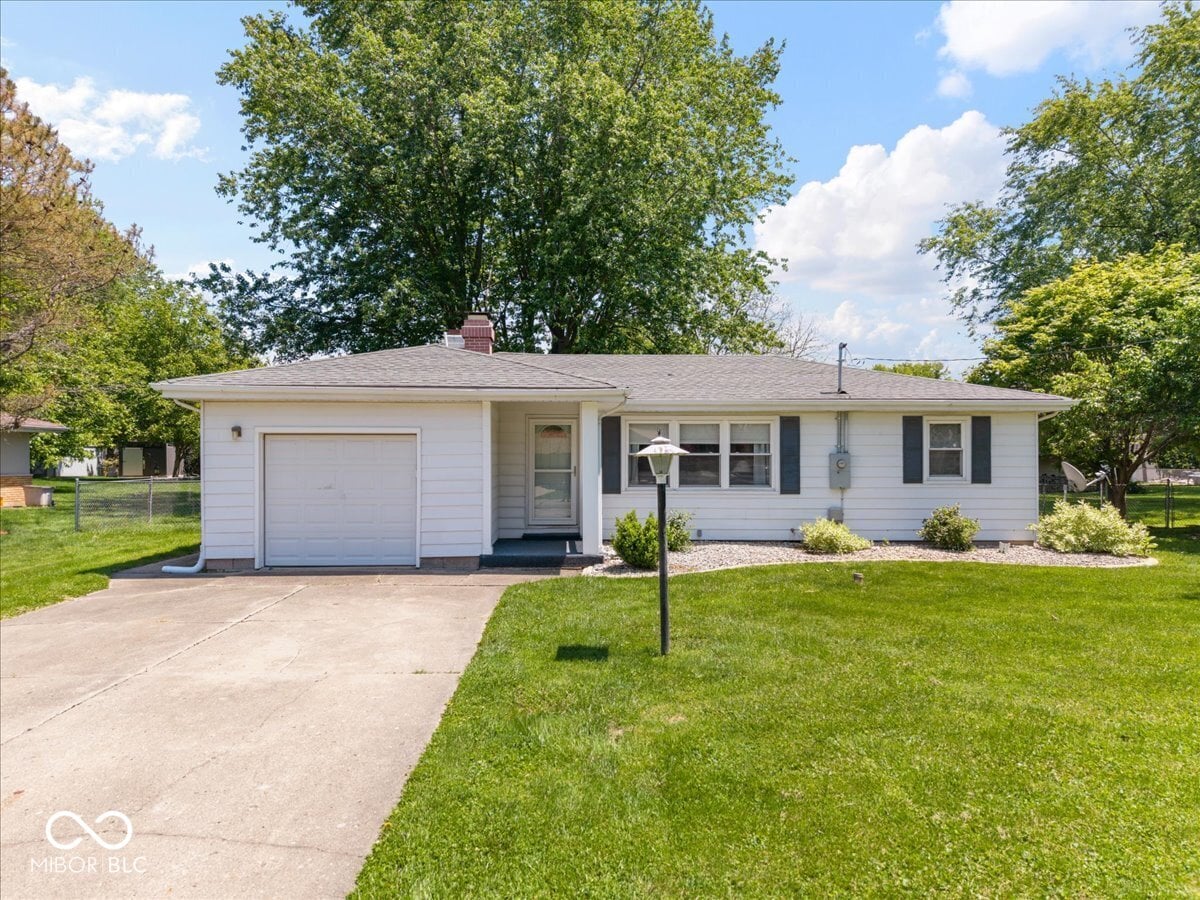 Front exterior at 6906 Hendricks Street, Anderson, IN