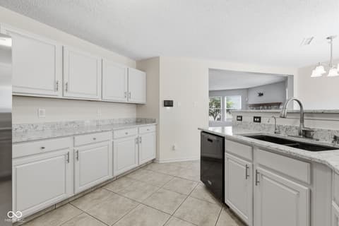 Kitchen at 10215 Lothbury Circle, Fishers, IN