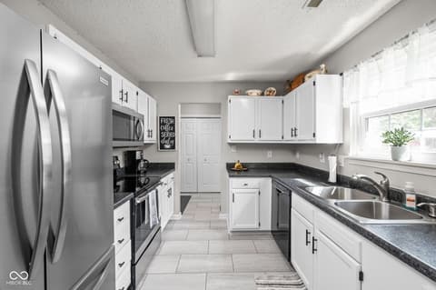 Photo of 409 Lockerbie Lane, Pittsboro, IN