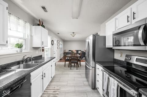 Photo of 409 Lockerbie Lane, Pittsboro, IN