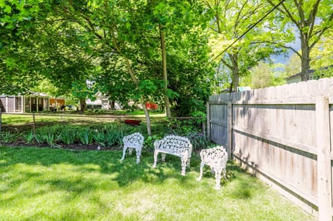 Yard at 562 Holliday Lane, Indianapolis, IN