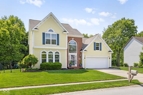 Photo of 11280 Walking Wood Lane, Fishers, IN