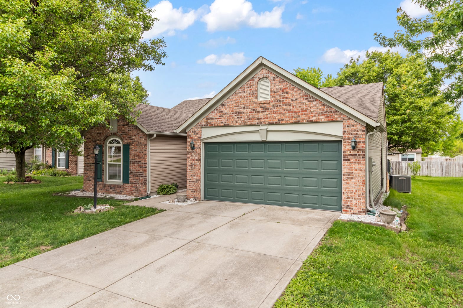 Photo of 164 Meadow Glen Drive, Avon, IN