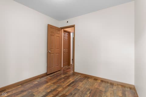 Photo of 164 Meadow Glen Drive, Avon, IN