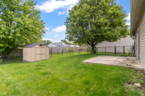 Photo of 164 Meadow Glen Drive, Avon, IN