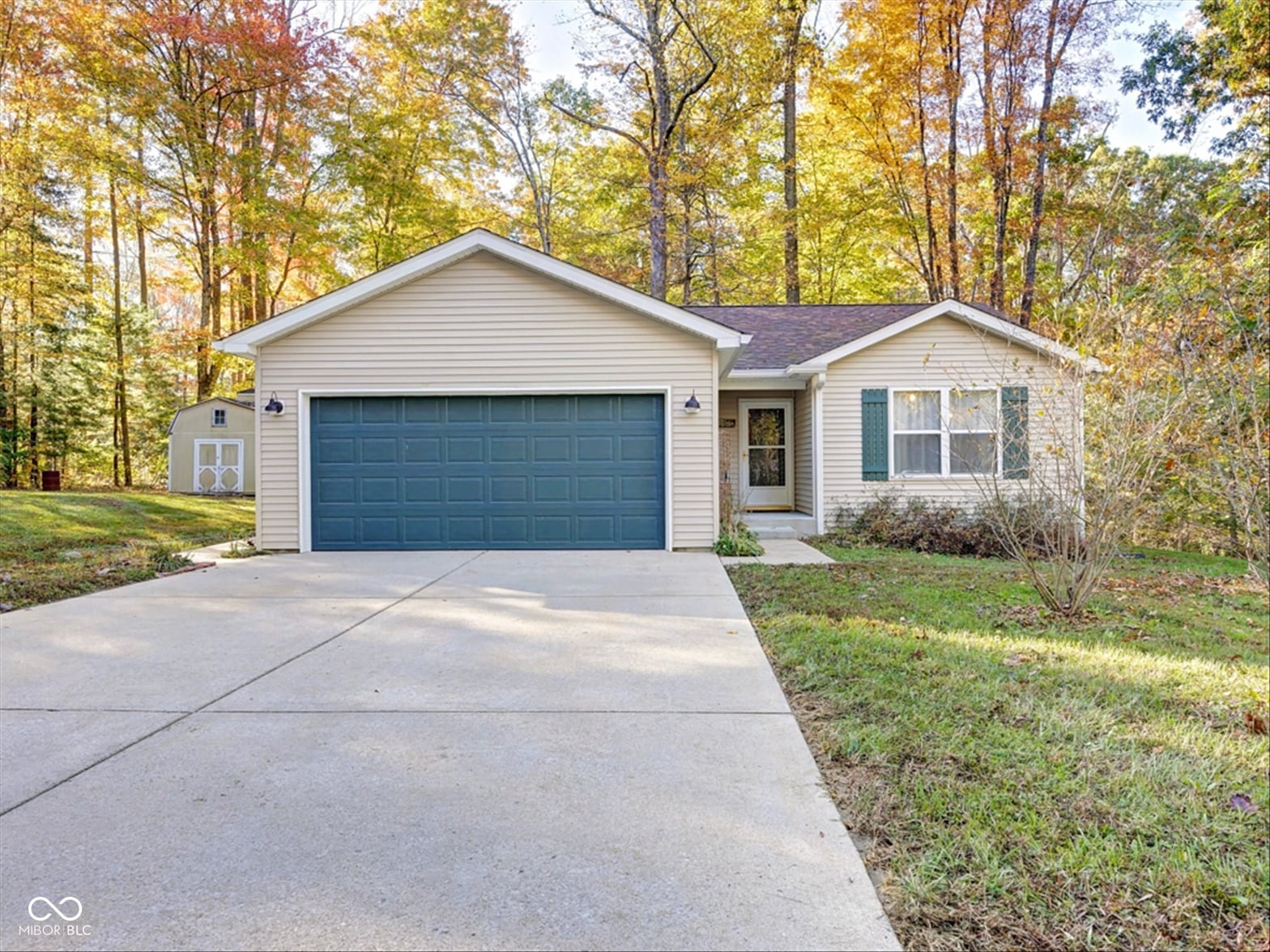 Photo of 2199 E North Shore Drive, Morgantown, IN