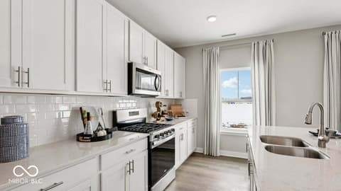 Photo of 248 Heritage Pass W, Greenfield, IN