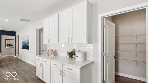 Photo of 248 Heritage Pass W, Greenfield, IN