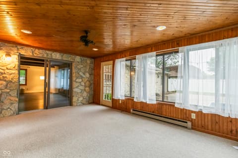 Photo of 68 Stonybrook Drive, Brownsburg, IN