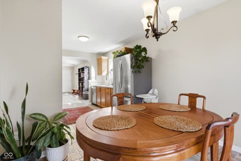 Dining room at 19338 Links Lane, Noblesville, IN