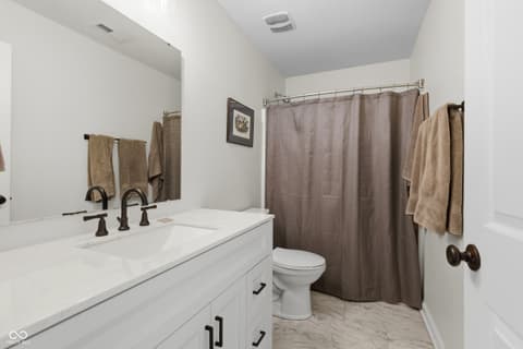 Bathroom at 19338 Links Lane, Noblesville, IN