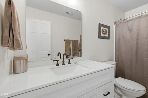 Bathroom at 19338 Links Lane, Noblesville, IN