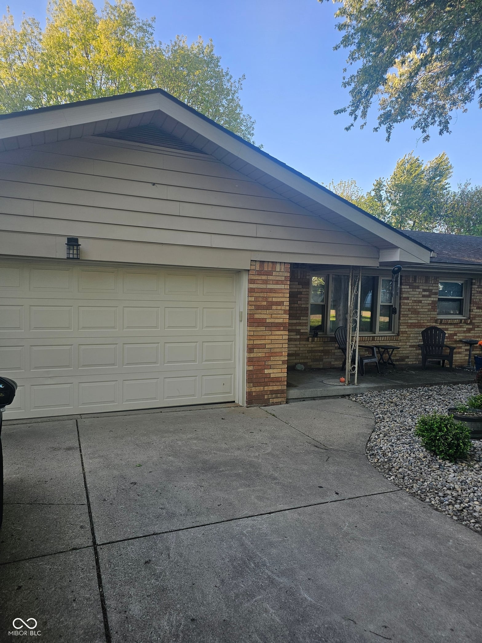 Side exterior at 232 Suburban Drive, Anderson, IN