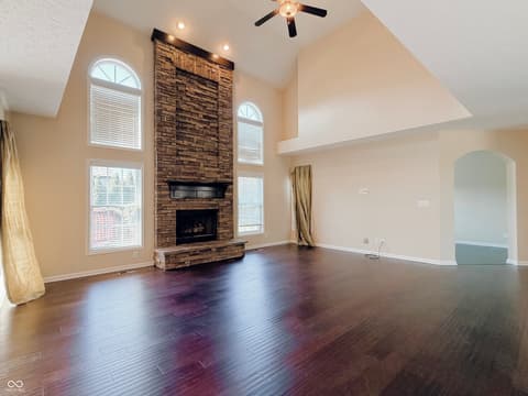 Living room at 2535 Murphy Circle N, Carmel, IN
