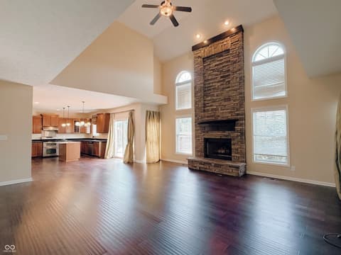 Living room at 2535 Murphy Circle N, Carmel, IN
